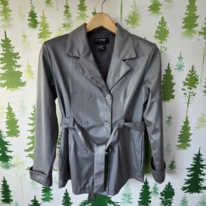 Outer Edge Women's Gray Jacket